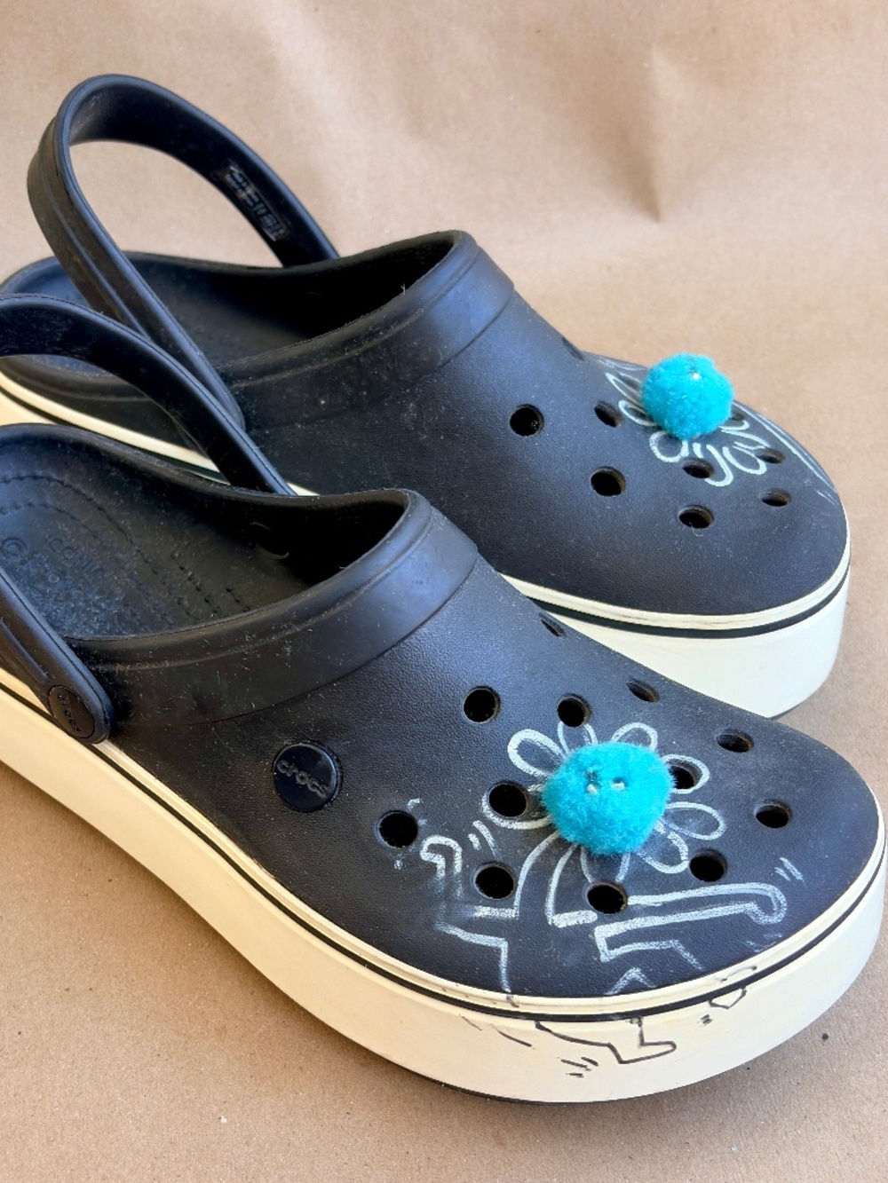 Crocband Black Platform Clogs with Flowerhead inspired doodle, size 9